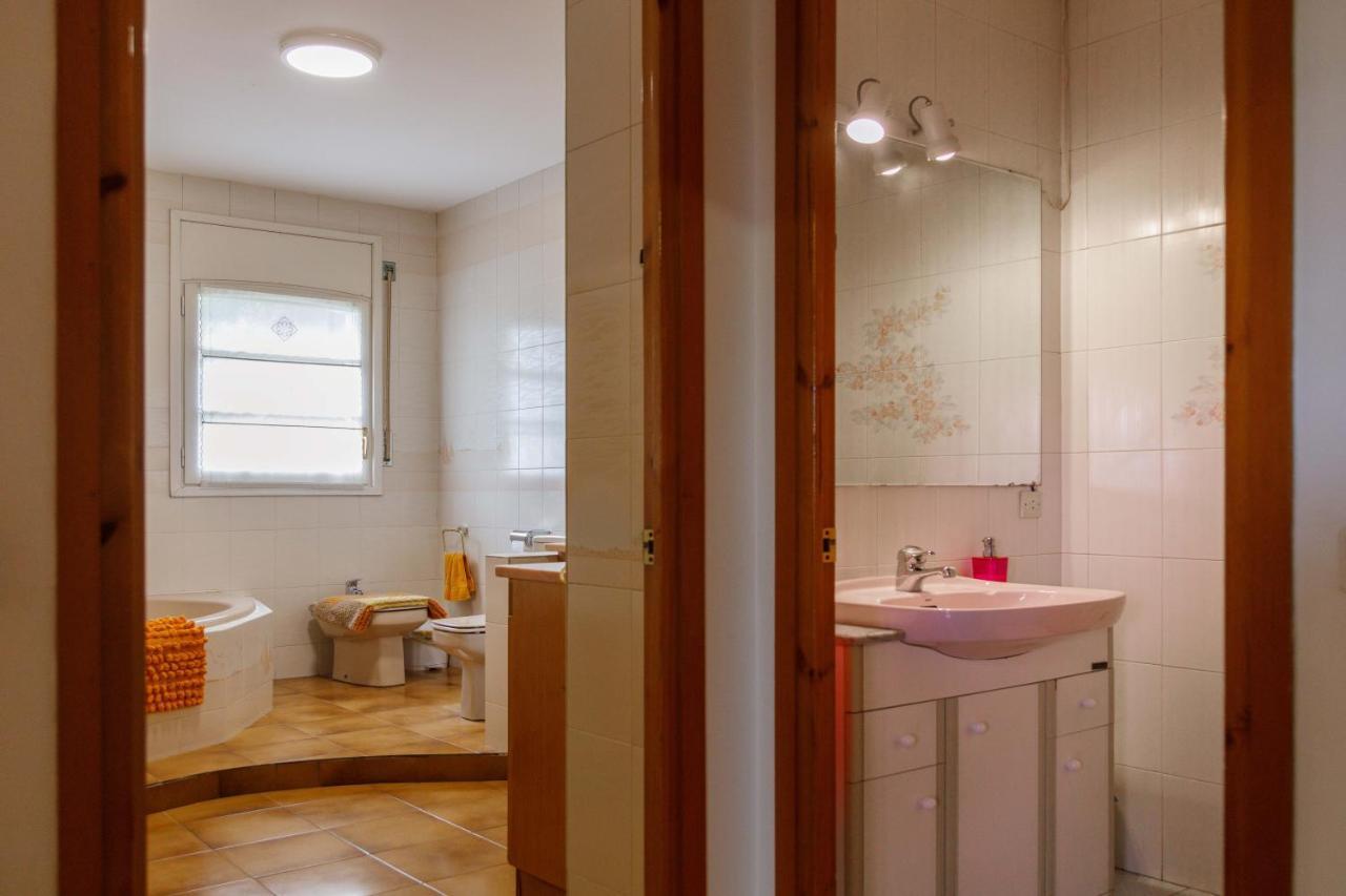 Pla del Panadés Casa Fontanalsヴィラ エクステリア 写真